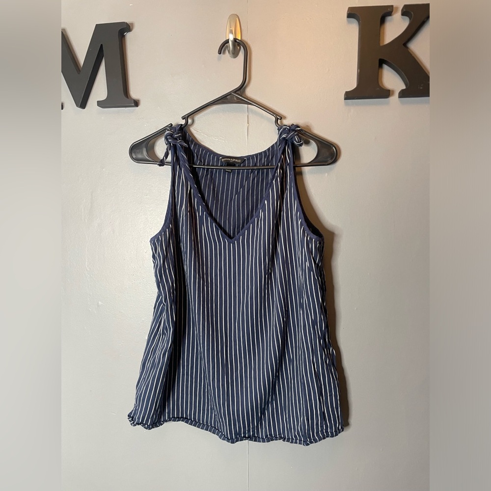 Banana Republic Striped Navy Tie-Shoulder Tank Top -‎ Women size medium